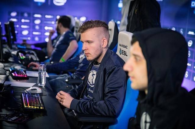 稳续上火力 稳续上火力